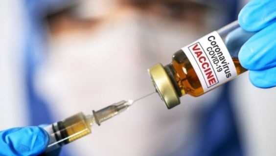 Лекар от Бостън е получил остра алергична реакция от ваксината на Модерна